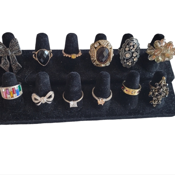Jewelry - 12 ring bundle lot